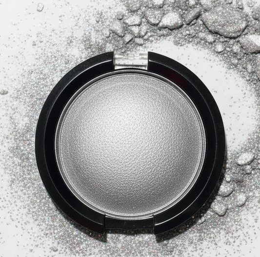 Halo-flesh Highlighter “Graveyard Kiss”