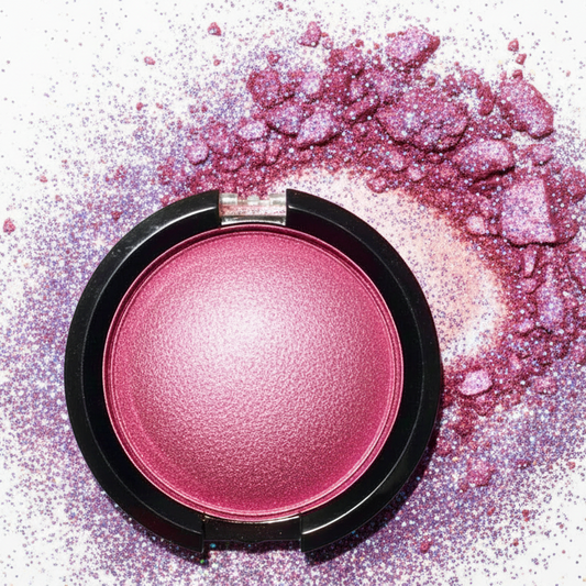 Halo-flesh Highlighter “Freshly Bitten”